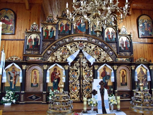 8523 Komańcza – řeckokatolický kostel Ochrany Nejsvětější Panny Marie